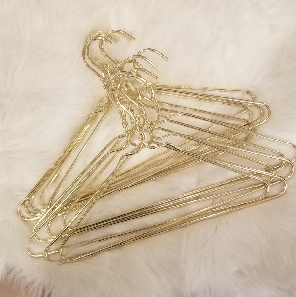 Gold Closet Organizer for Elegant Storage